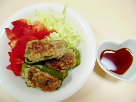 ポン酢でいただく和風のピーマンの肉詰め